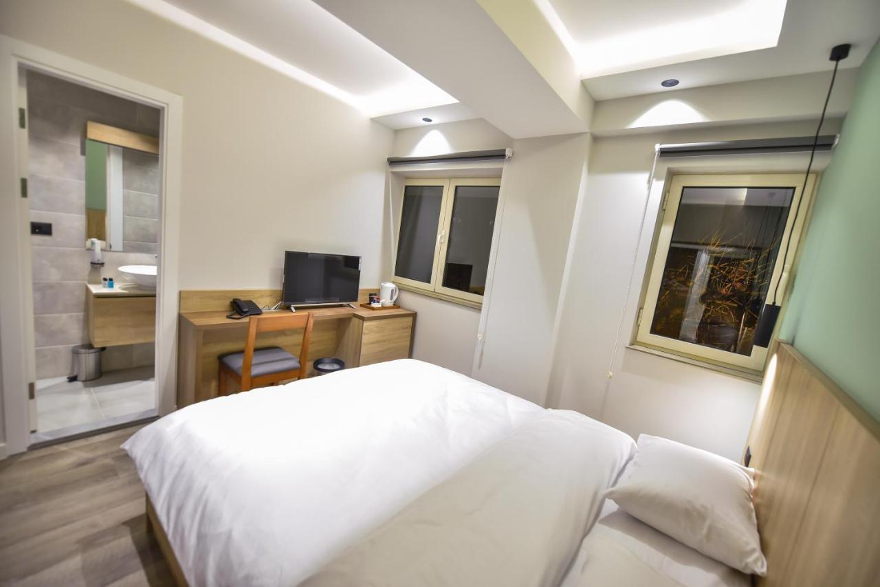 Baron Boutique Hotel Jerevan Eksteriør billede